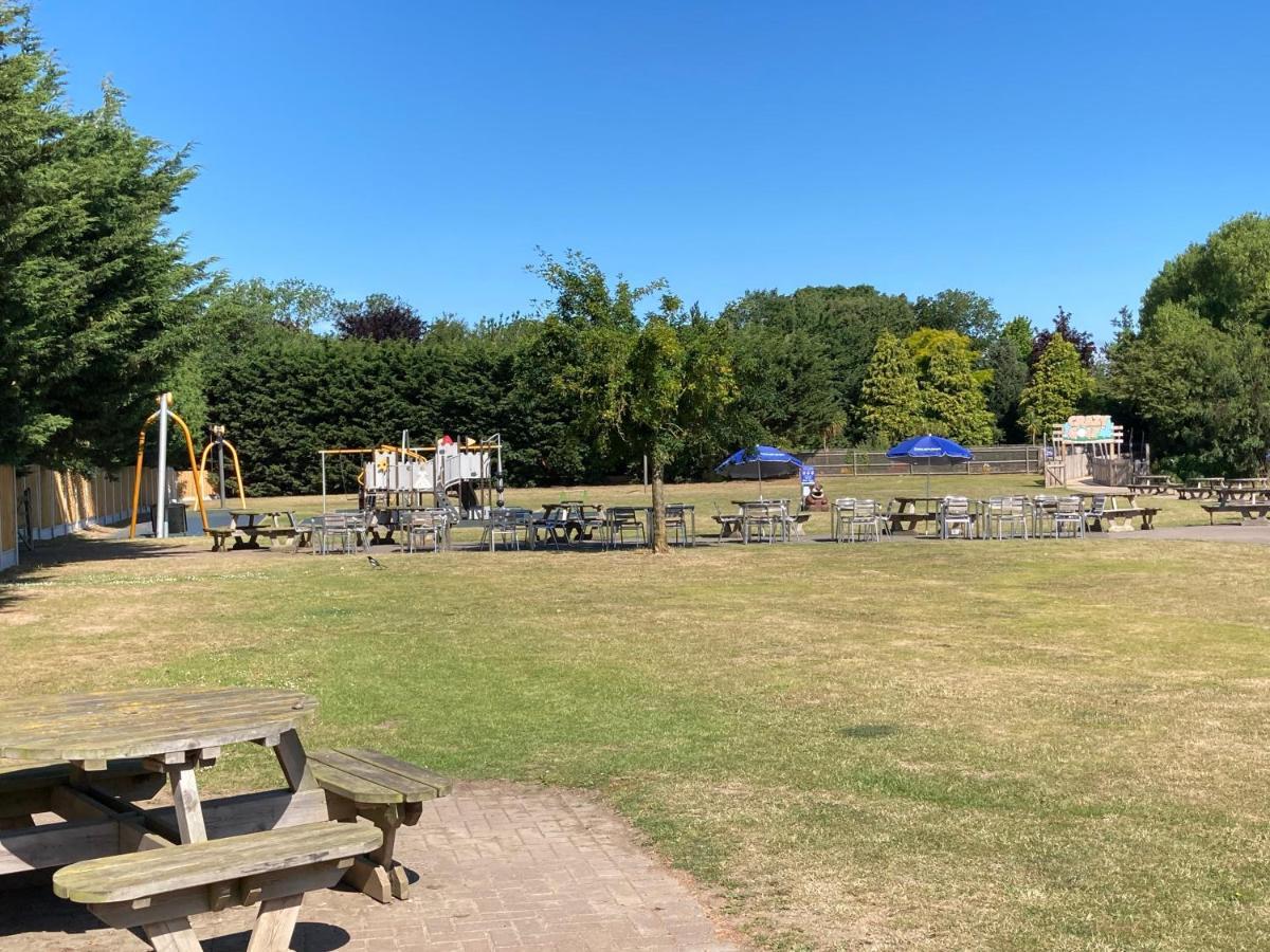 Birchington Vale Caravan Holiday Park Exterior photo